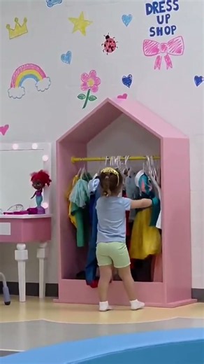 Daughter picks out a princess dress #shorts