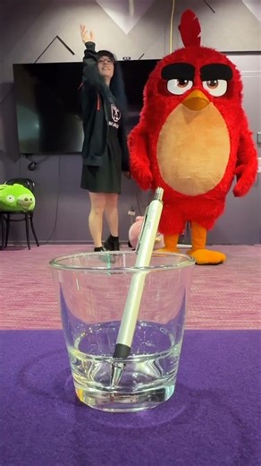 The truth behind the perfect trick shot 🤫🖊️