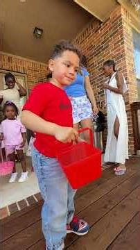 This is your sign to host an EGG HUNT this Easter!🐣