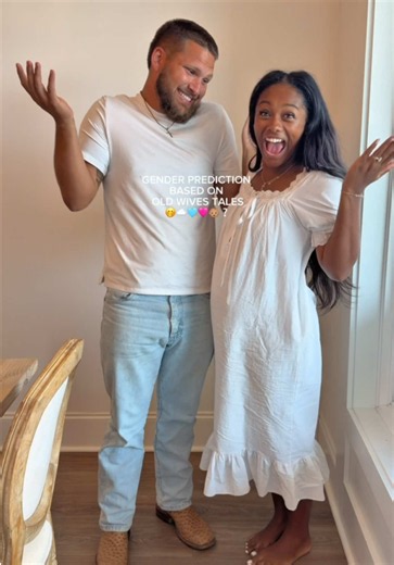 What’s your prediction? 👀 Announcing tonight at 8PM🩵🩷🧸❔ #lexandco #genderreveal #oldwivestales #pregnant #couple