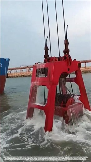The process of clearing seabed sand and gravel using port machinery.