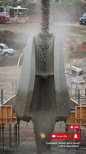 This Arch Should COLLAPSE… But Look Closely 🤯 #construction #concrete