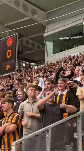 Manchester United fans went through it this afternoon 🐅