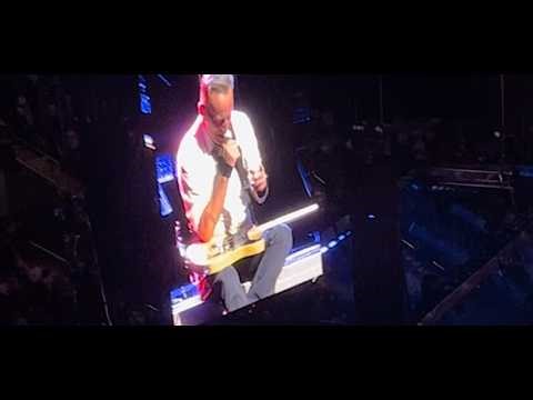 "We will make it through this!" Bruce Springsteen speaks out at Chase Center, San Francisco, 4/13/26