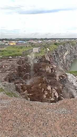 Controlled Rock Blasting in a Quarry | Rock Fragmentation and Loosening