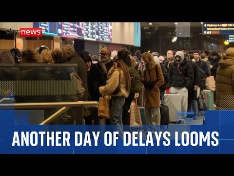 Eurostar: Passengers warned of more delays and last-minute cancellations