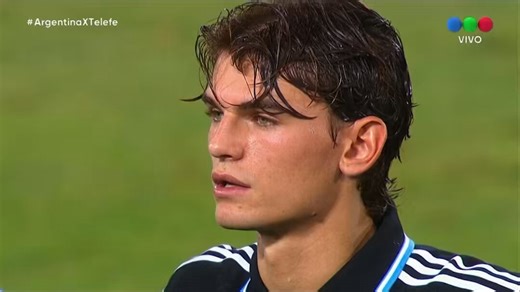 Como le explicas a un alien que este y ItzCarlos son de la misma especie