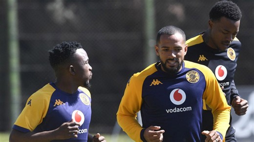 Kaizer Chiefs left-back crisis deepens as Fernando Da Cruz forced to reshuffle