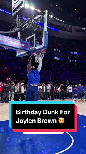 Birthday dunk for Jaylen Brown – highlight dunk vs Sixers