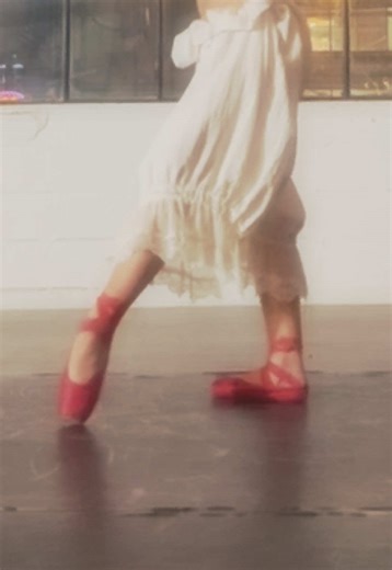 Floorwork is a defense mechanism #dance #dancer