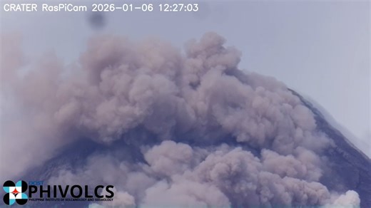 JUST IN: Phivolcs says Alert Level 3 will be raised over Mayon Volcano due to "onset of dome collapse pyroclastic density current (PDC) or 'uson.'" (📹: Phivolcs) | ABS-CBN News
