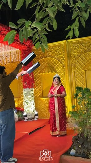 𝙒𝙚𝙙𝙙𝙞𝙣𝙜𝙨 𝘽𝙮 𝙍𝙖𝙝𝙪𝙡𝙨 𝙍𝙚𝙘𝙧𝙚𝙖𝙩𝙞𝙤𝙣 | 𝙆𝙤𝙡𝙠𝙖𝙩𝙖 on Instagram: "Behind the scenes from the wedding day 30th Nov 2025 ft. @mishti___anne ❤️🥰 © @rahuls_recreation © @weddings_by_rahuls_recreation Bookings open for 2026-27 Call: (+91)7003804767 email: rahuls.recreation@gmail.com youtube link : https://youtube.com/c/rahulsrecreation [ Bengali Bride, Bengali groom, Gold jewelleries for wedding, Bridal makeup, Bengali wedding, Bengali wedding photographer, Prewedding, Preweddi