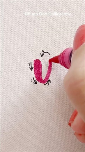 How to Write Letter V - Easy Tutorial for Beginners #nhuandaocalligraphy #brushlettering#shorts
