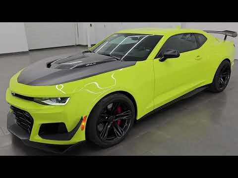 2019 CHEVROLET CAMARO ZL1 1LE EXTREME TRACK PACK SHOCK YELLOW 4K WALKAROUND 16442Z