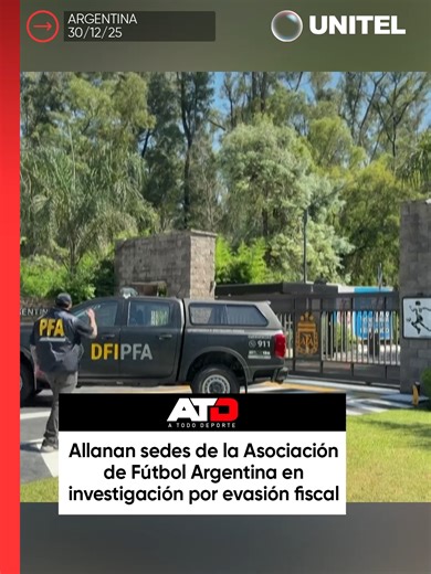 La Policía allanó este martes las sedes de la Asociación de Fútbol Argentina (AFA) en Buenos Aires en el marco de una investigación por supuesta evasión impositiva de una empresa vinculada a esa institución deportiva. Video: AFP #Unitel #ATD #AFA