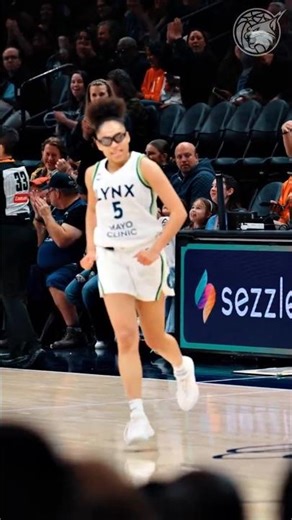 😤 Olivia Miles TOUGH shot | Minnesota Lynx WNBA women's basketball #shorts #short #basketball #wnba