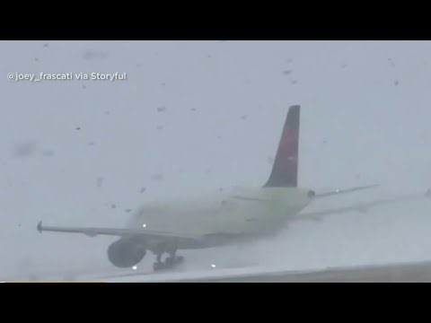 Winter storm snarls thousands of flights in the Northeast and Great Lakes