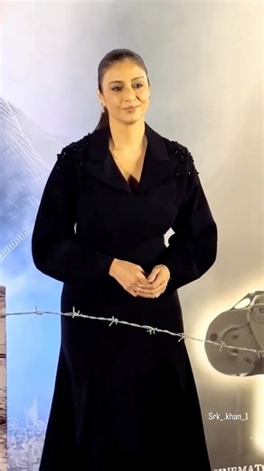 Tabbu entry 😚 event show sunny deol new looks 4k shorts video