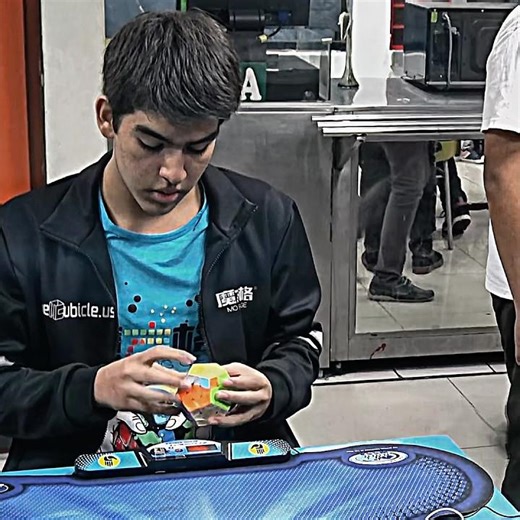 Megaminx single solve by Juan Pablo [31.53s] Official World Record 2017 #rubikscube #viral #shorts