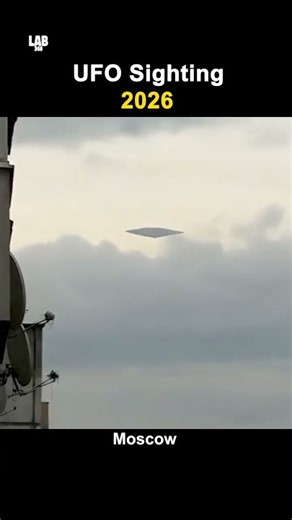 A Disc-Shaped UFO Just HOVERED in Place… 👽🛸