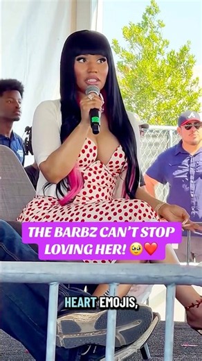 Nicki Minaj Has Fans Showing Her SO MUCH LOVE! 🥹❤️ The Queen Looks STUNNING!