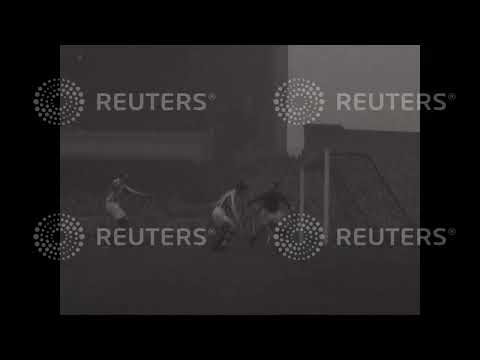 1957 UK: FOOTBALL/ SOCCER: FA CUP REPLAY: ARSENAL V WEST BROMWICH ALBION: