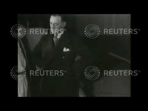 1931 Captain Malcolm Campbell stows his Bluebird in garage