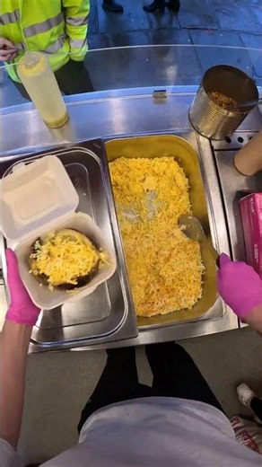 JUST CHEESE AND JUST COLESLAW…😳🤯