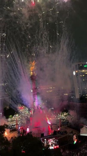 ¡Explotó el Ángel de la Independencia con el silbatazo final de MÉXICO vs ECUADOR!