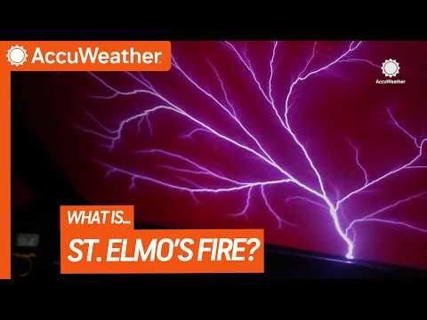 Plane's Windshield Glows Purple | St. Elmo's Fire Phenomenon