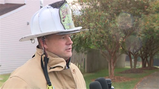 Firefighters escape 2-alarm house fire in south Charlotte