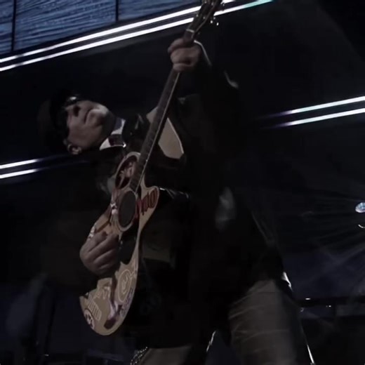 Fergie - Big Girls Don't Cry | Music Madness