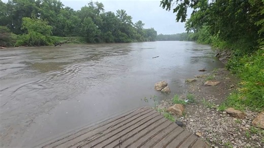 Water quality emerging as top issue ahead of final Iowa gubernatorial debate