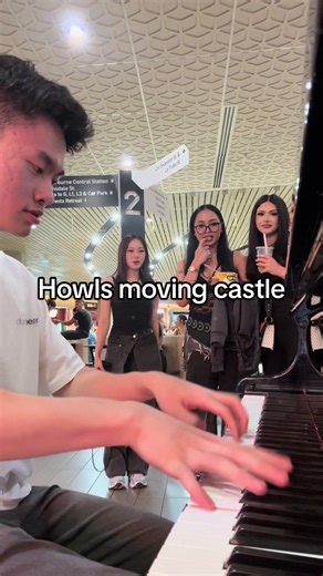 Howl's Moving Castle Piano Performance