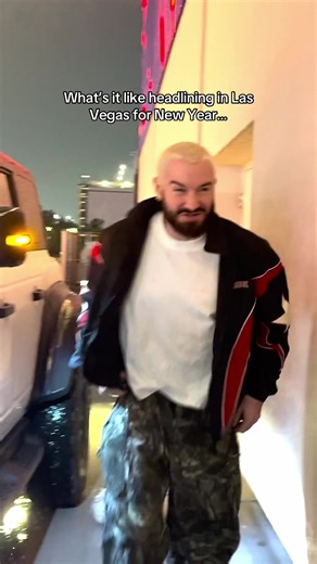 How the fxxk did I get here 😆🤯🙏🏻 Insane night at Zouk #dj #jameshype #housemusic #zouklasvegas #lasvegas