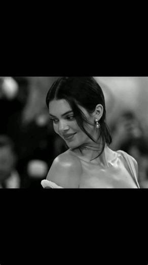 Kendall Jenner — The Most Elegant Supermodel of Her Generation 😮‍💨🖤 | Elegant Beings