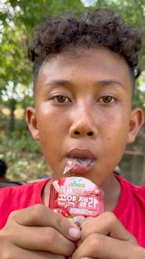Viral Lychee Jelly Eating Challenge!