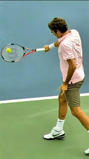 Roger Federer Backhand in Slow-Motion Rear View 🎾 #Shorts