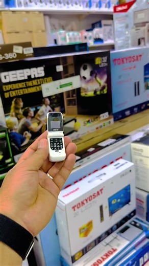 Discover the Genius Phone Mini Flip Features