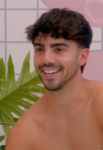Necesitaba relajarme con una buena compañía 😏🫧🛁 | fede vigevani