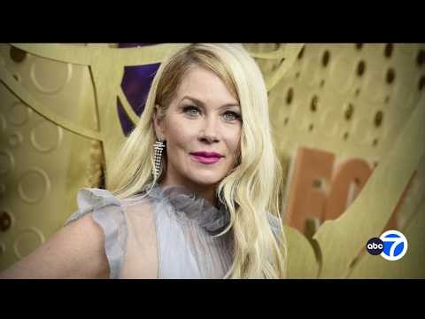 How could doctors have misdiagnosed Christina Applegate's MS?
