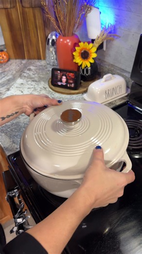 Potato Leek Soup Recipe - Easy Creamy Fall Soup