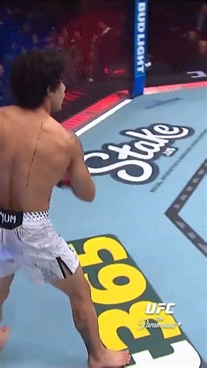 What a kick from Imanol Rodriguez #ufc332