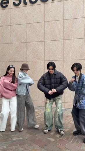 Everybody dance now 💃🕺@Mintra Opasiamkajorn @kasanant @winmetawin | Win Metawin