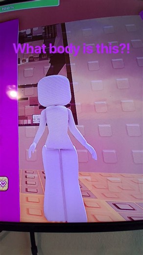 Yall I need help, Ive been looking for this body type, and can't find it! what is it?! #roblox