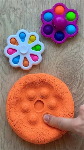Kineticsand Popit Fidgets! 🎉🤩😂 #funny #asmr #satisfying #stretching #trend #shorts