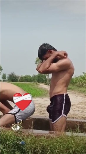 Tubewell Bathing Villege Boy 🤤 #entertainment #swimming #explore