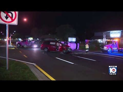 9 transported after Sunrise Boulevard crash; children among injured