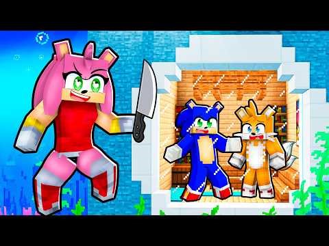 I Built a SECRET UNDERWATER House to Hide From CRAZY FAN GIRL in Minecraft!