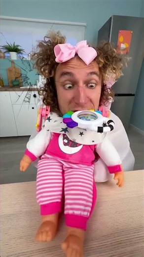 Cockroach VS Mom’s Cooking… Guess Who Wins! 🪳😆🍽️ #funny